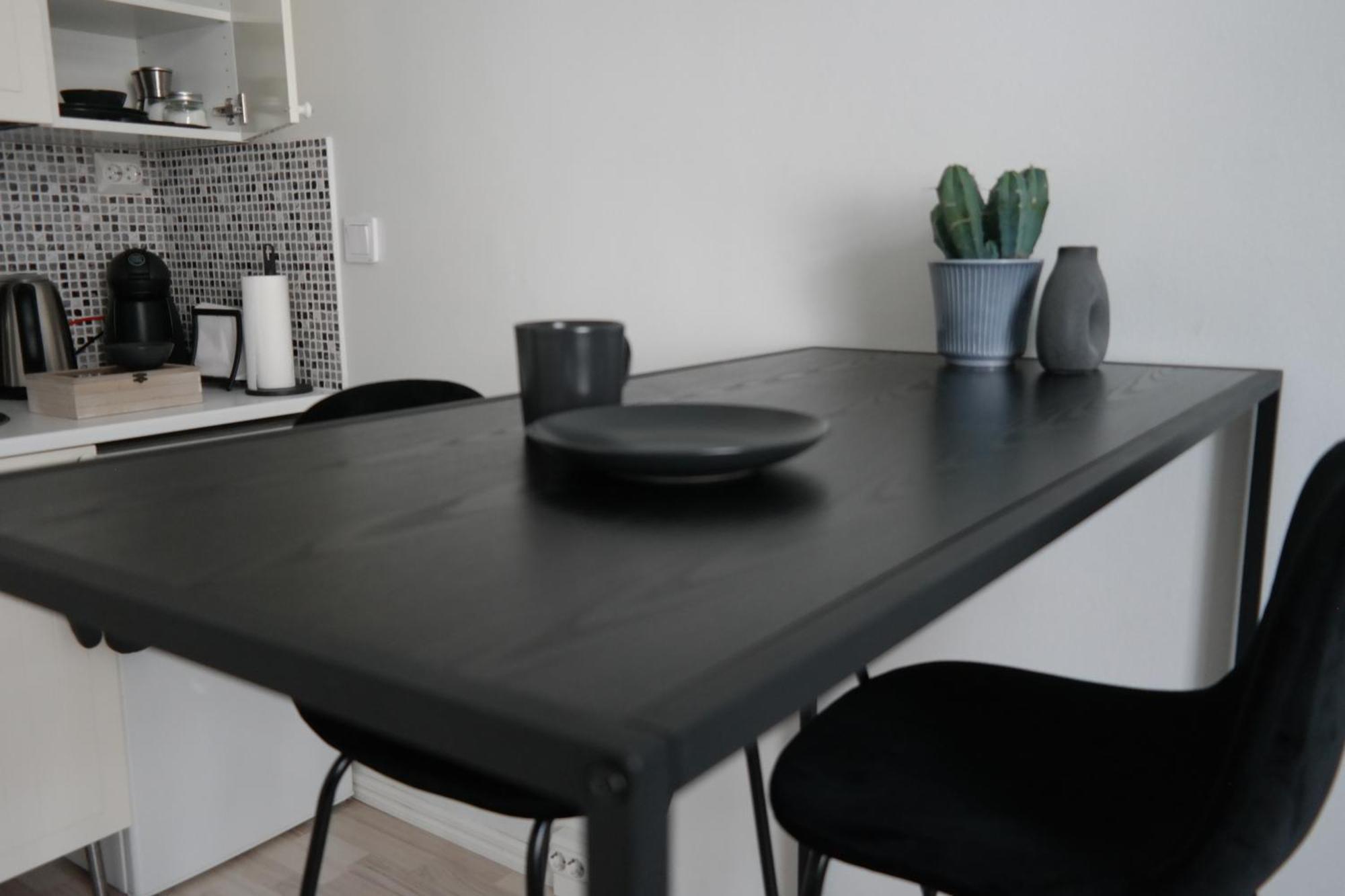Modern Equipped Studio In Vibrant Kallio, Near Transit & Dining Spots Хельсинки Экстерьер фото